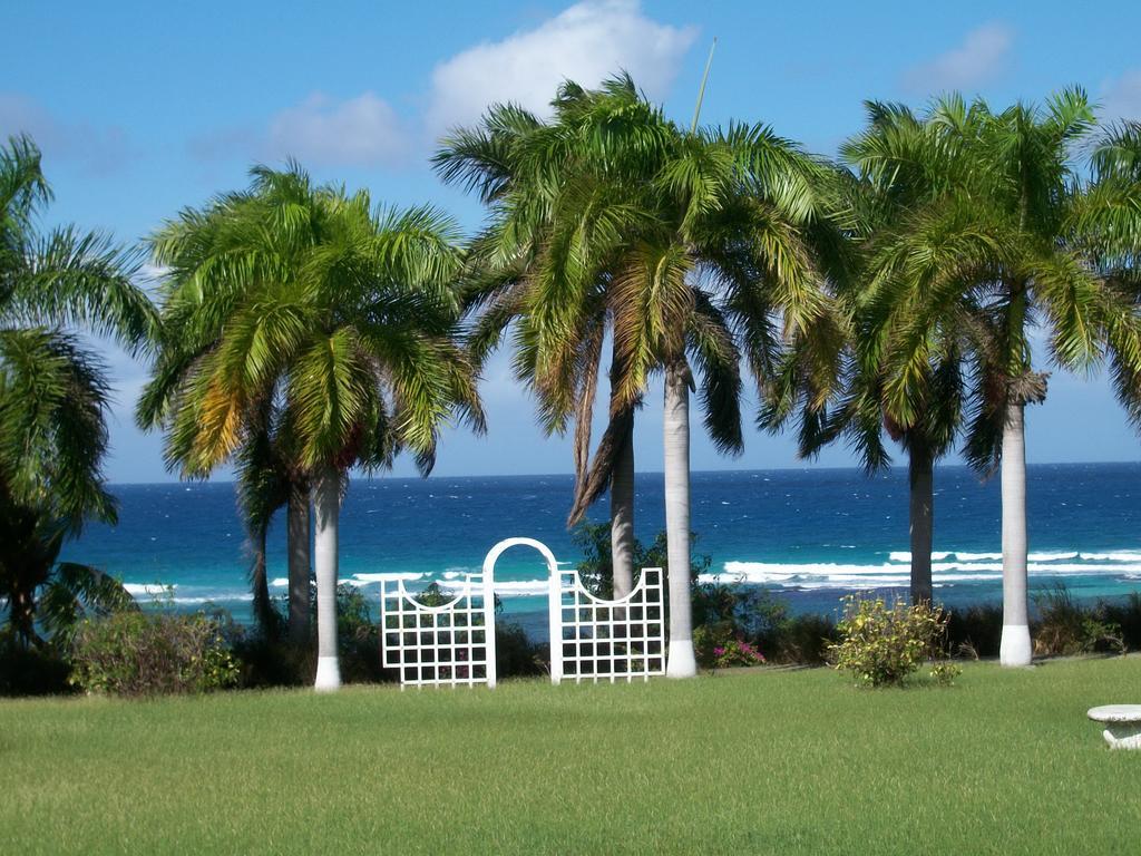 Seacastles By The Beach/Pool Aparthotel Montego Bay Exterior photo